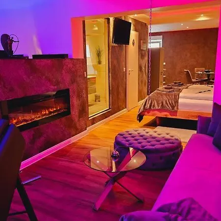 Exkl. Romantisches Sm Black Rose شقة